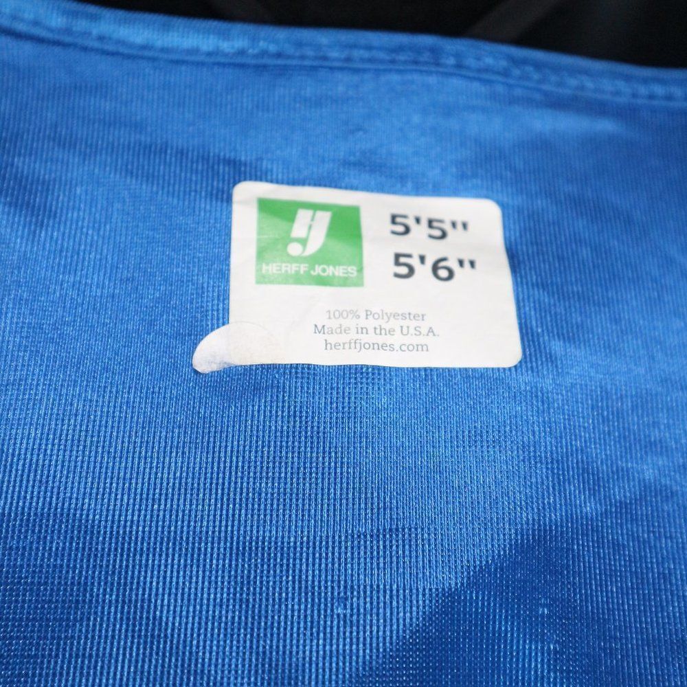 Blue Cap and Gown 5'5"/5'6" - Picture 7 of 8